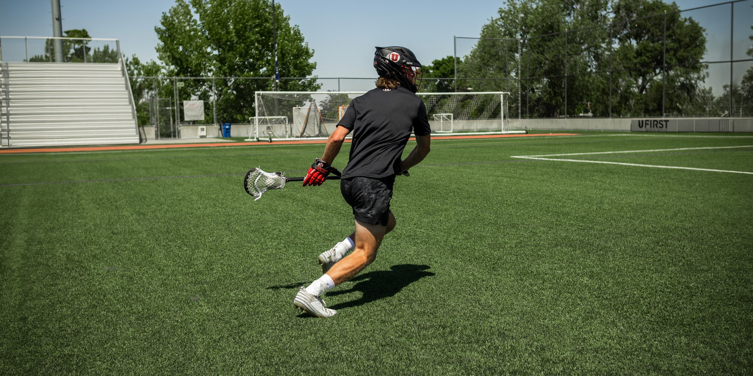 Lacrosse ankle support to prevent ankle sprains