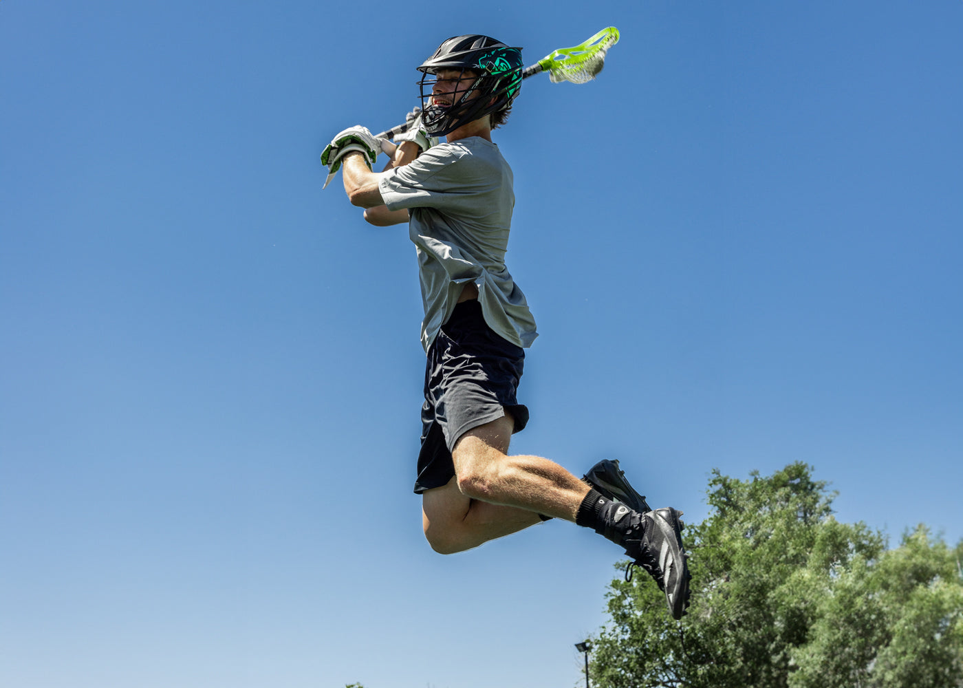 Ultra-lightweight lacrosse ankle support