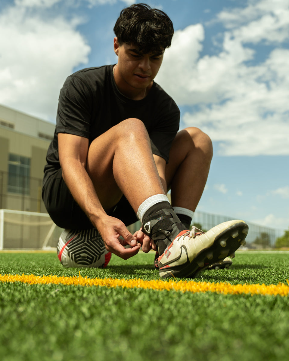 SOCCER ANKLE BRACES FOR ATHLETES